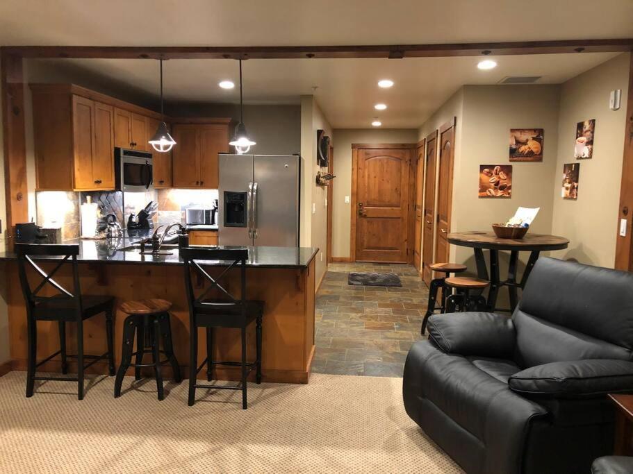 Penthouse Mountain Haven With Community Spa Room Kellogg Bagian luar foto