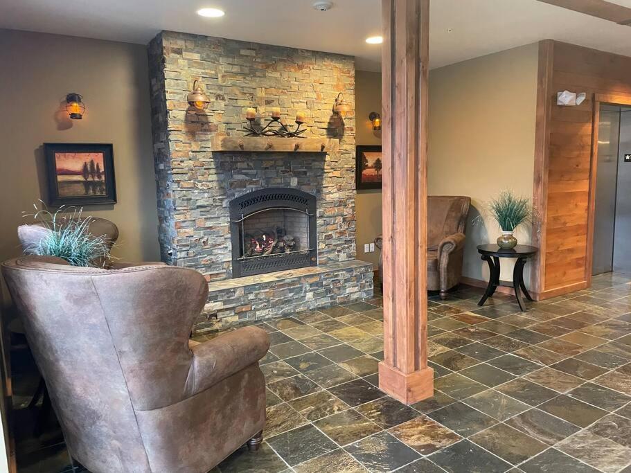 Penthouse Mountain Haven With Community Spa Room Kellogg Bagian luar foto